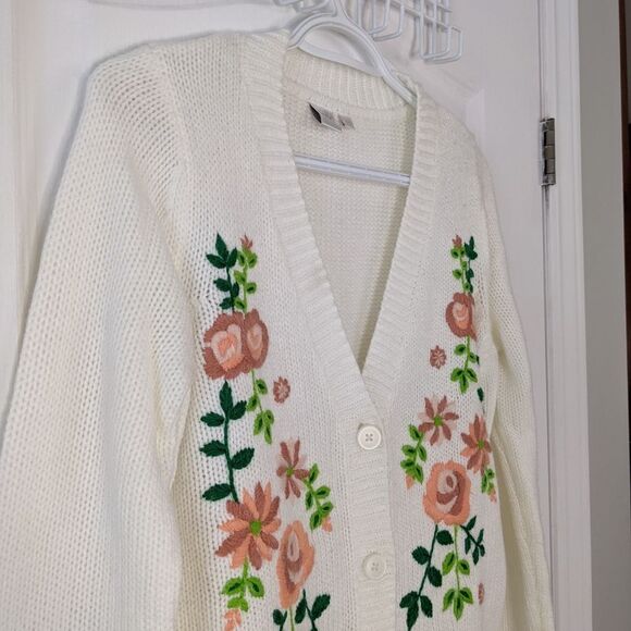 Twik beige button front knit cardigan floral embroidery size Small @B6 - Picture 3 of 10